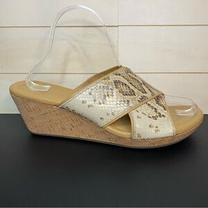Cole Haan Snakeskin Cross Strap Sandals Women's Size 9 Shoes B Cork Wedge Tan